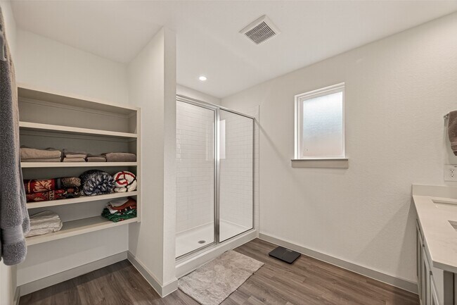 Building Photo - 1119 Kinder Sky Ln