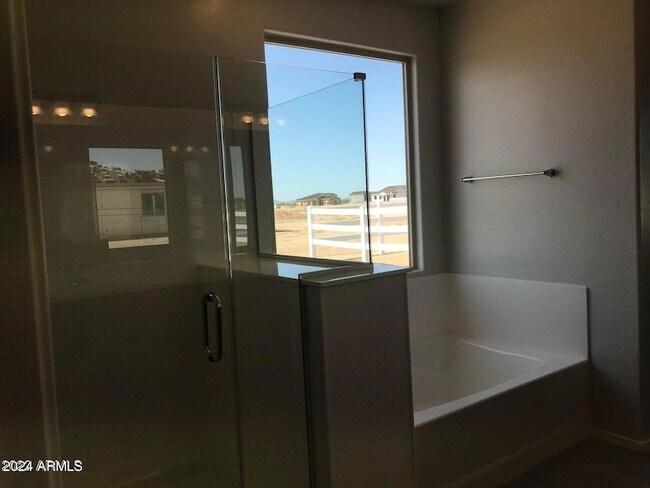 Building Photo - 10512 W Appaloosa TR