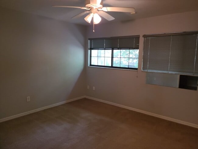 Building Photo - Spacious 3/2 condo in Rockwood Villas