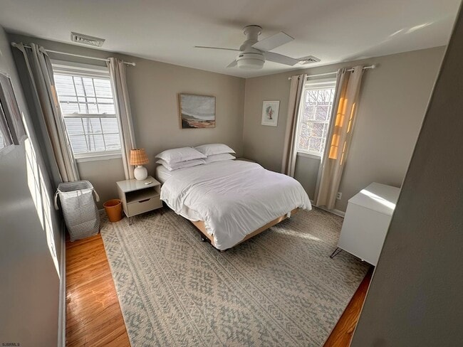 Building Photo - 611 N Delavan Ave