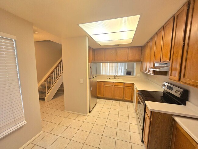 Building Photo - 2 Bedroom/2.5 Bathroom Townhome in Chandler