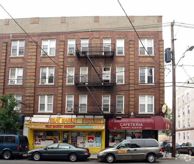 Building Photo - 5806 Hudson Ave