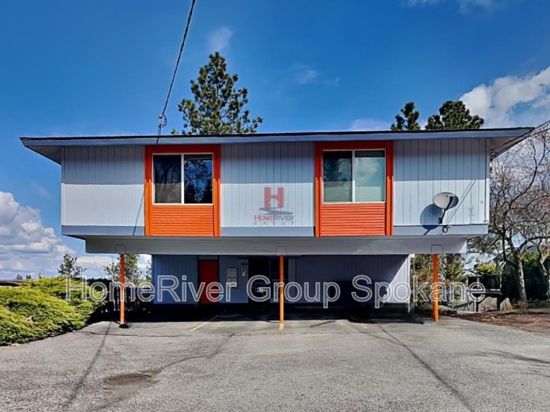 Building Photo - 2112 W Riverside Ave
