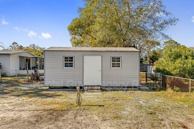 Building Photo - 5261 Quan Dr