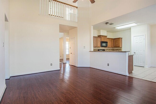 Building Photo - 19718 Summerlin Dr