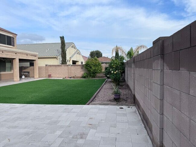 Building Photo - COMING SOON! Great Location!Stunning 6-bedroom Plus 7, 4.5-bathroom home located in Chandler