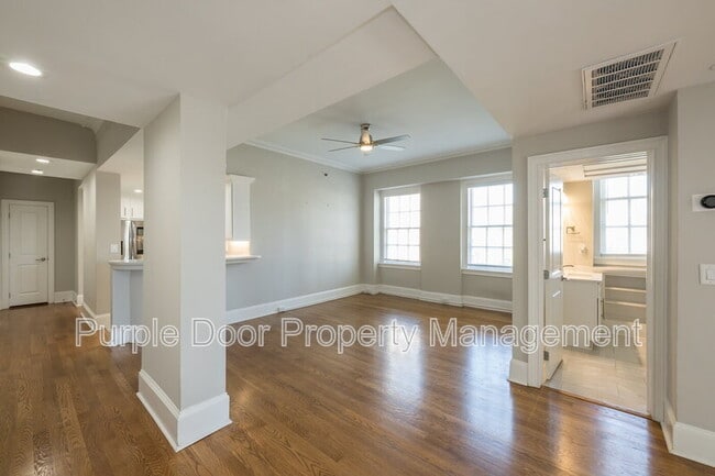 Building Photo - 30 5th St NE