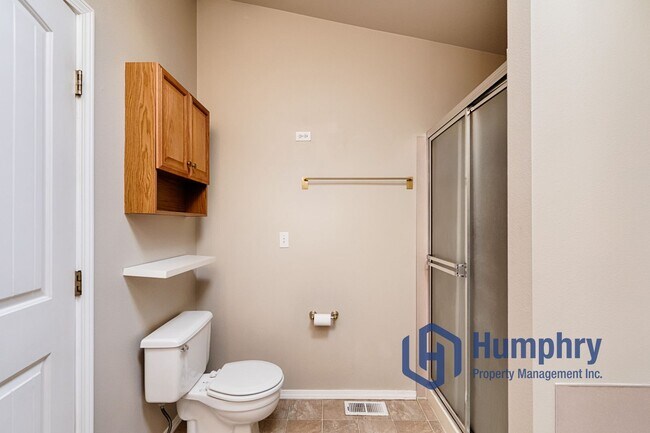 Building Photo - Beautiful home located just minutes from Settler's Park!