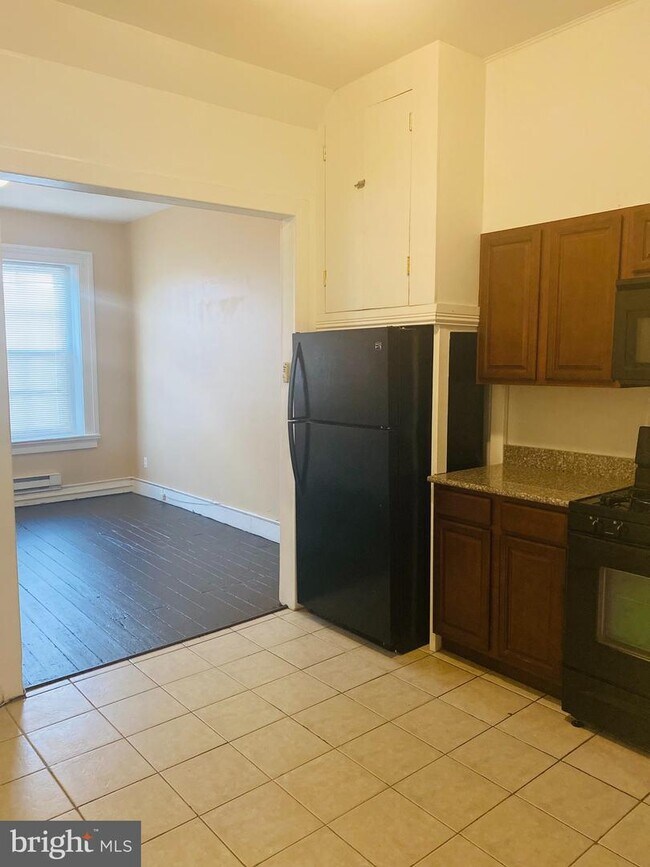 Building Photo - 810 N Calvert St