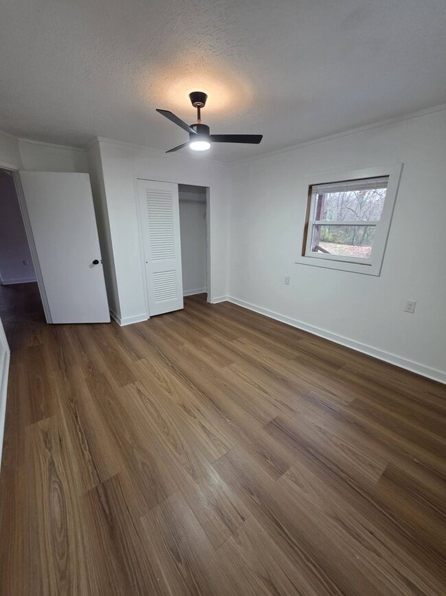 Building Photo - 986 Old Mail Rd