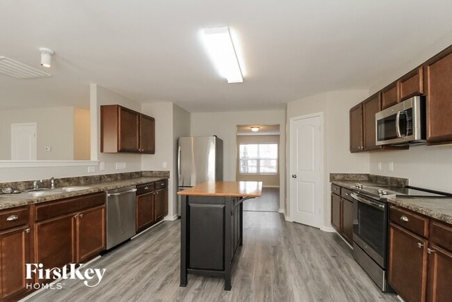 Building Photo - 4725 Tuliptree Dr