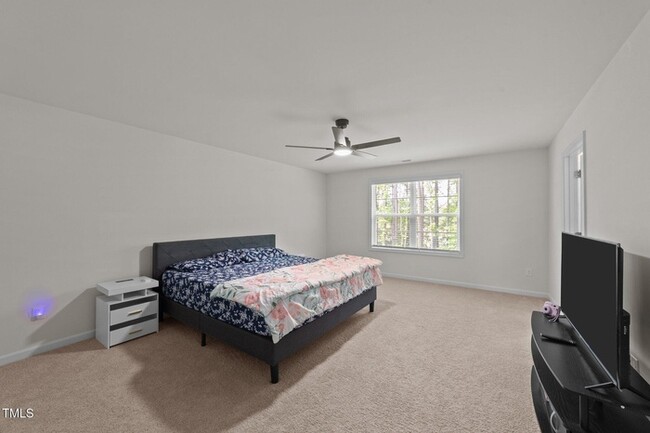 Building Photo - 2211 Cherry Top Dr