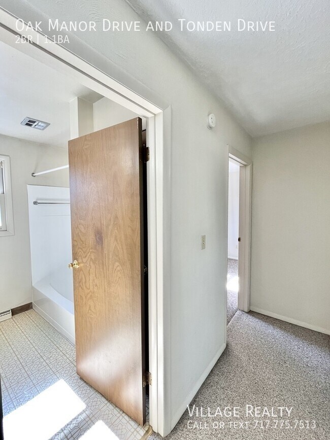 Building Photo - 188 Oak Manor Dr