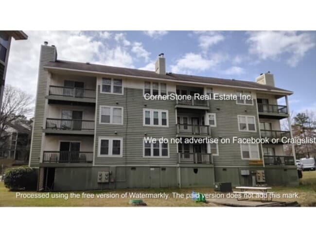 Building Photo - 6720 Willowbrook Dr