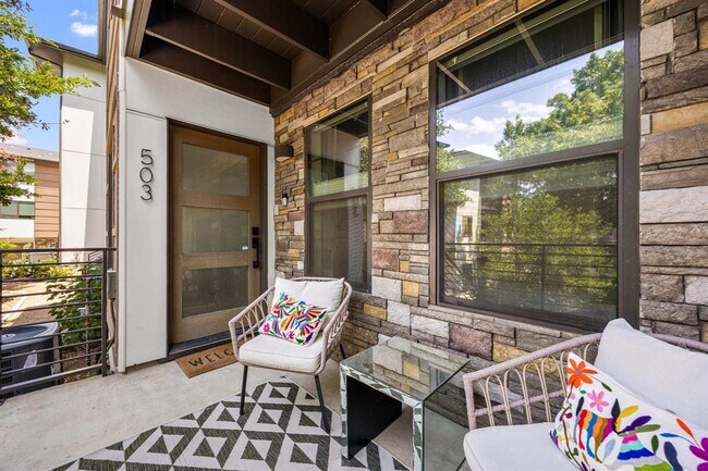 Building Photo - 3700 Clawson Rd