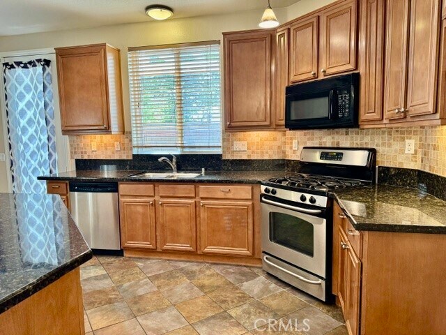 Building Photo - 1379 Valley Rose Way