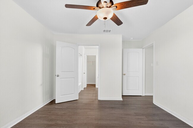 Building Photo - 308 Yearwood Ln