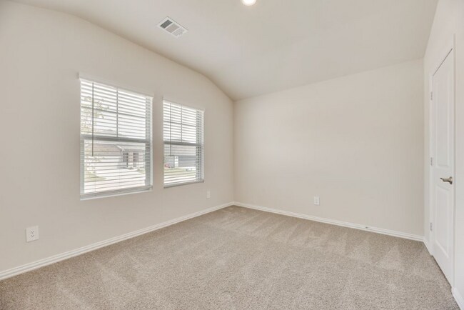 Building Photo - 2220 Dunbar Dr