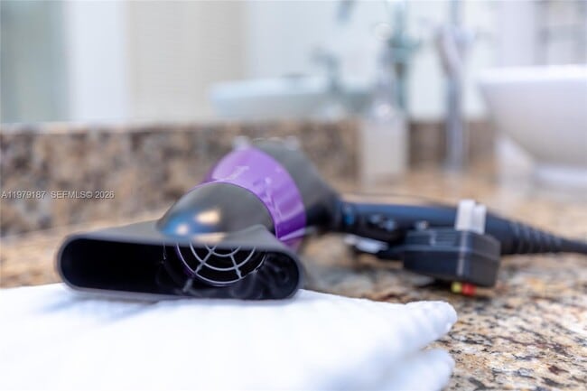 Building Photo - 41 SE 5th St