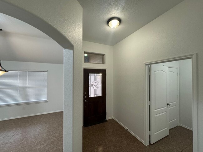 Building Photo - 4212 Agate Dr