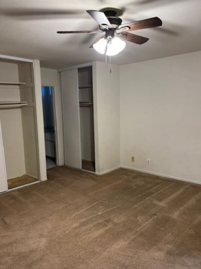 Building Photo - Low in La Quinta Cove