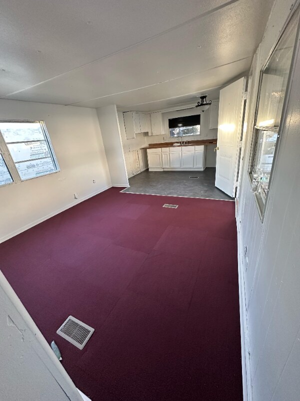 Building Photo - 2825 SE 14th St