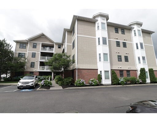 Building Photo - 45 Hancock St