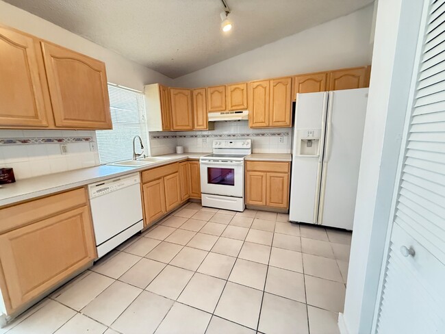 Building Photo - 2731 NW 123rd Ave