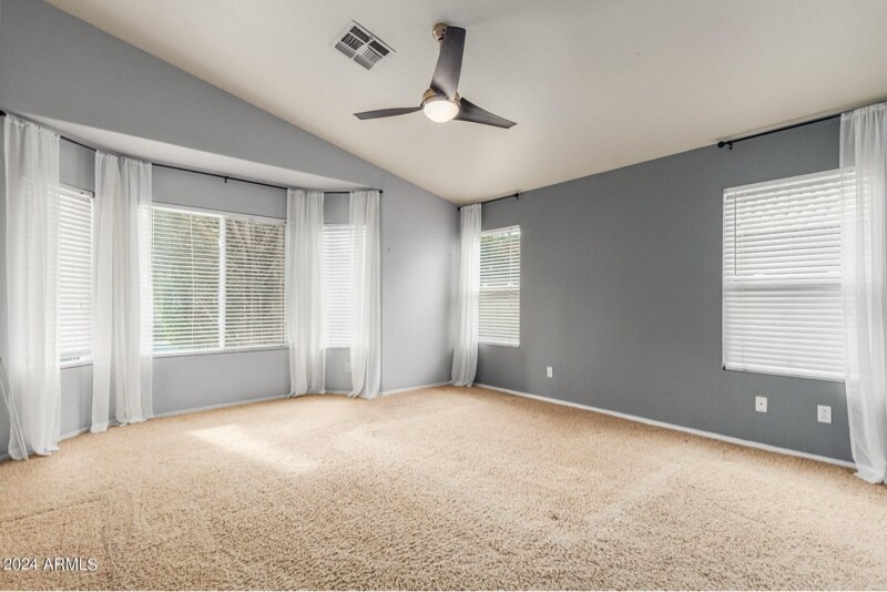 Building Photo - 1505 E Wahalla Ln