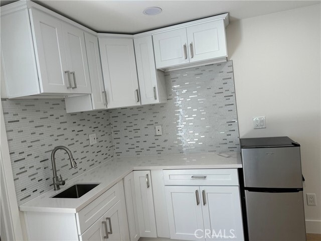 Building Photo - 15 Foxglove Way