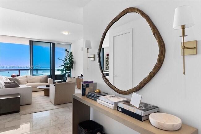 Building Photo - 1451 Brickell Ave