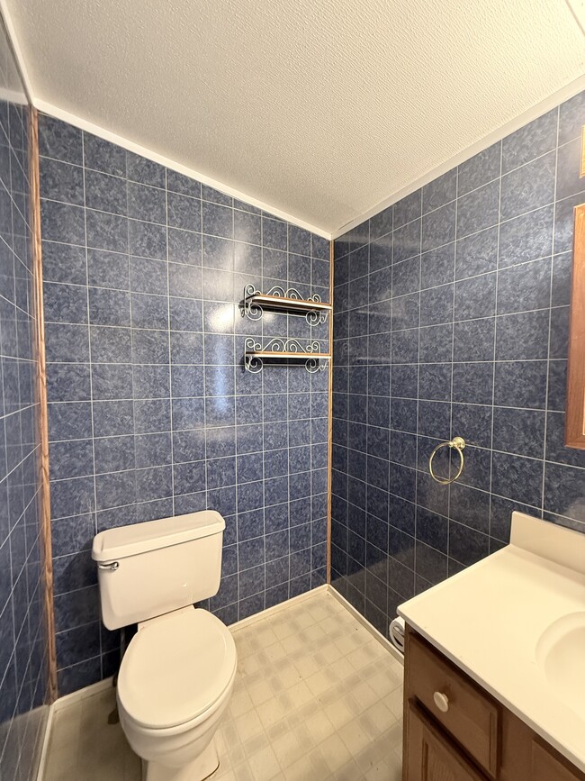 Building Photo - 6065 PA-25