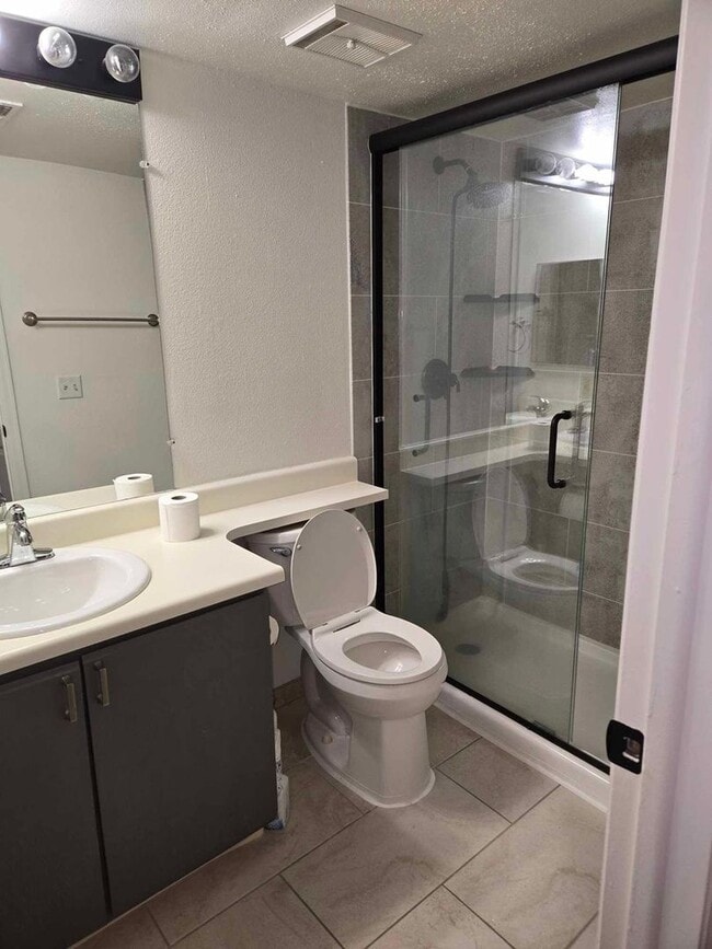 Building Photo - 2575 S Syracuse Way