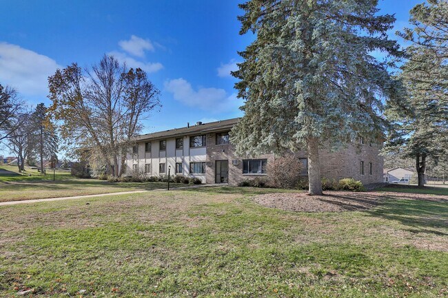 Building Photo - 6001 E Viking Blvd
