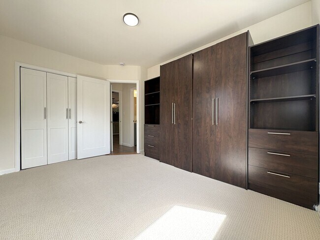 Building Photo - Exceptional Estate with Main Residence, Two ADUs & Office