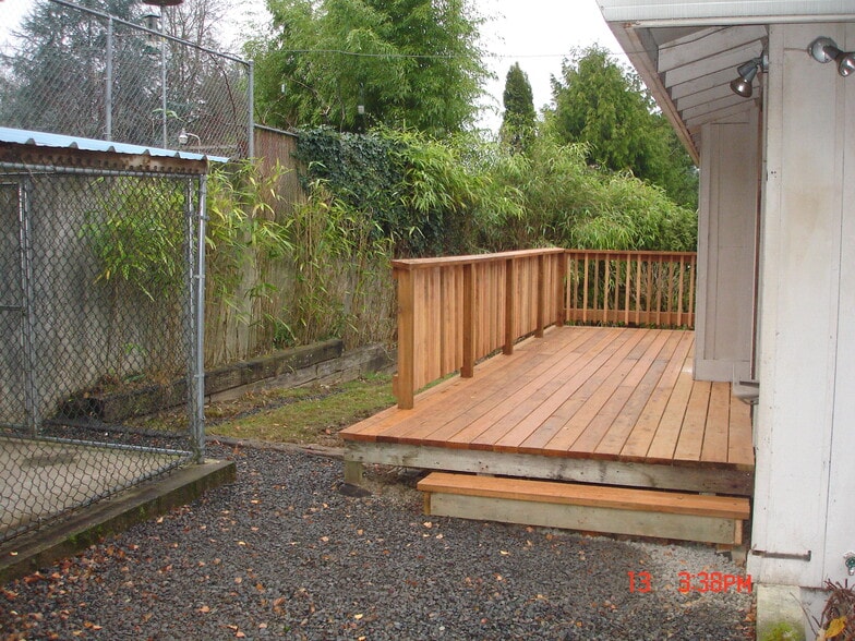 Building Photo - 8617 SW 49th Ave