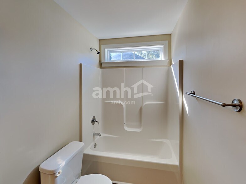 Building Photo - 2003 Monaco Ct