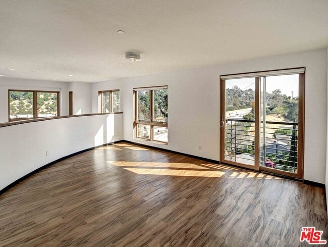 Building Photo - 2612 Corralitas Dr