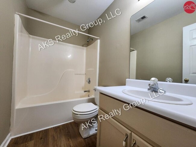 Building Photo - 124 Canyon Pl