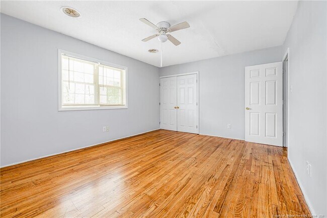 Building Photo - 2328 Barrington Cir