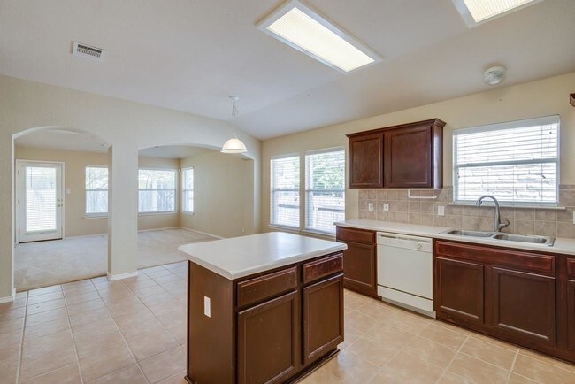 Building Photo - 11308 Los Comancheros Rd