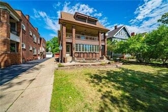 Building Photo - 14724 Clifton Blvd