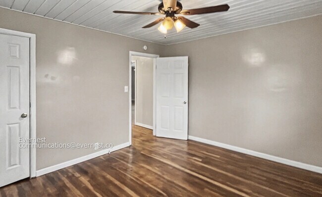 Building Photo - Beautiful 3 Bed and 2 Bath Home in Rossville