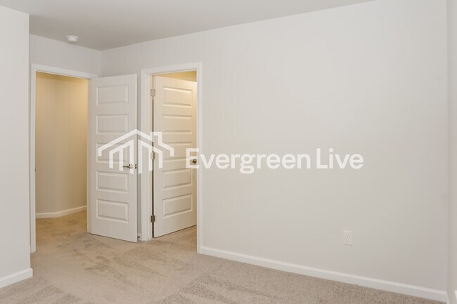 Building Photo - 206 Exeter St