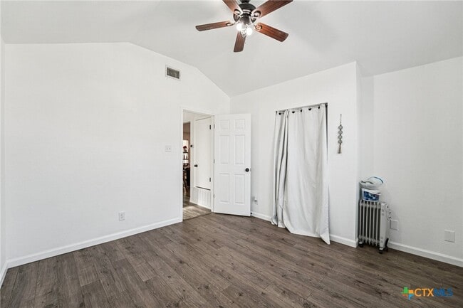 Building Photo - 2009 Starlight Dr