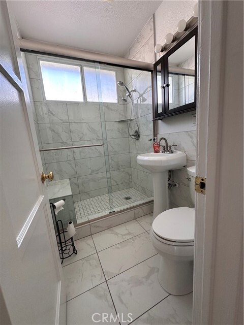 Building Photo - 14527 Chere Dr