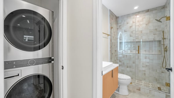 Building Photo - 2035 S Corning St