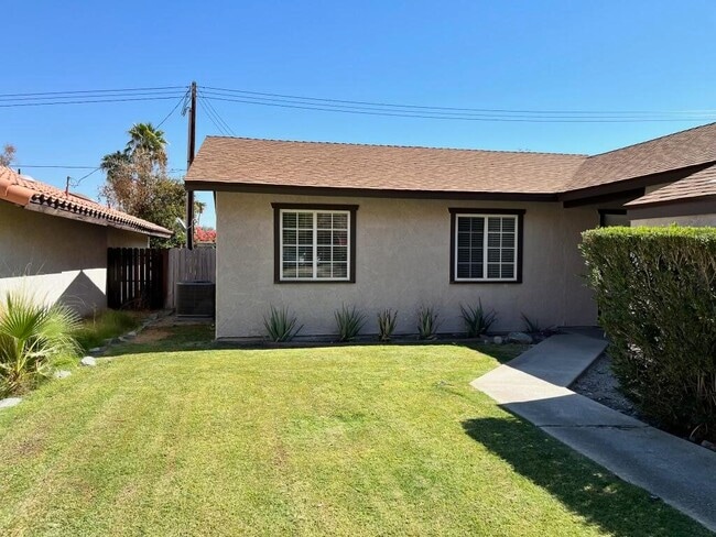 Building Photo - 51780-51780 Avenida Diaz