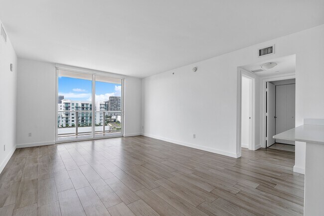 Building Photo - 4250 Biscayne Blvd