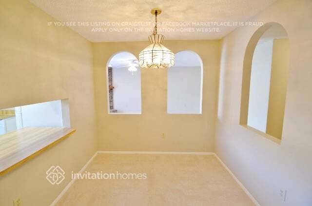Building Photo - 1419 Marigold Dr